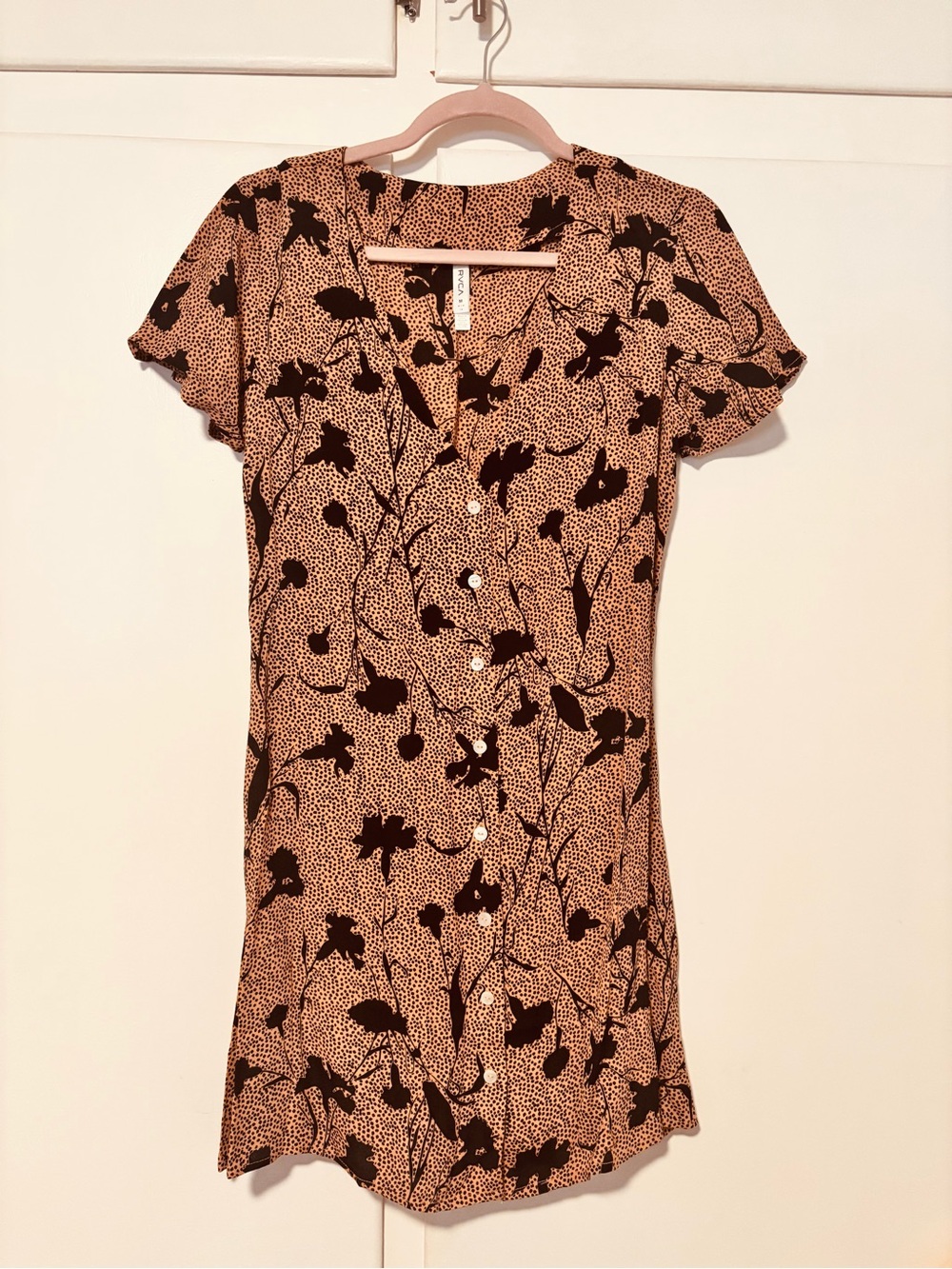 RVCA Floral Mini Dress with cinch tie waist, like new!